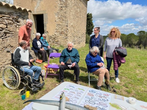 Les bénéficiaires du CIAS sur le sentier des orchidées